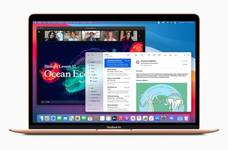 Apple_new-macbookair-gold-bigsur-screen_11102020.jpg